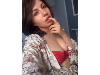 Klikni tu a chatuj s modelkou! KamilaXHot