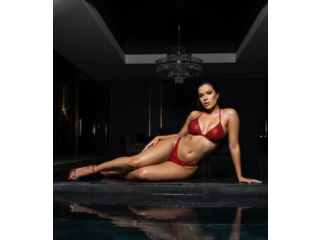 Klikni tu a chatuj s modelkou! Dalilla