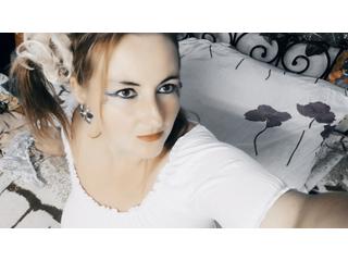 Klikni tu a chatuj s modelkou! GeileKory