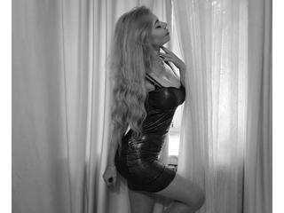 Klikni tu a chatuj s modelkou! SallyNiks