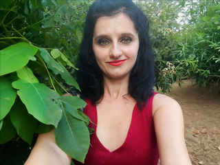 Klikni tu a chatuj s modelkou! ArchiGirl