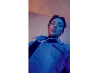 Klikni tu a chatuj s modelkou! ErickaFetish