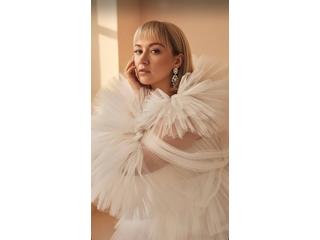 Klikni tu a chatuj s modelkou! JulieLuna